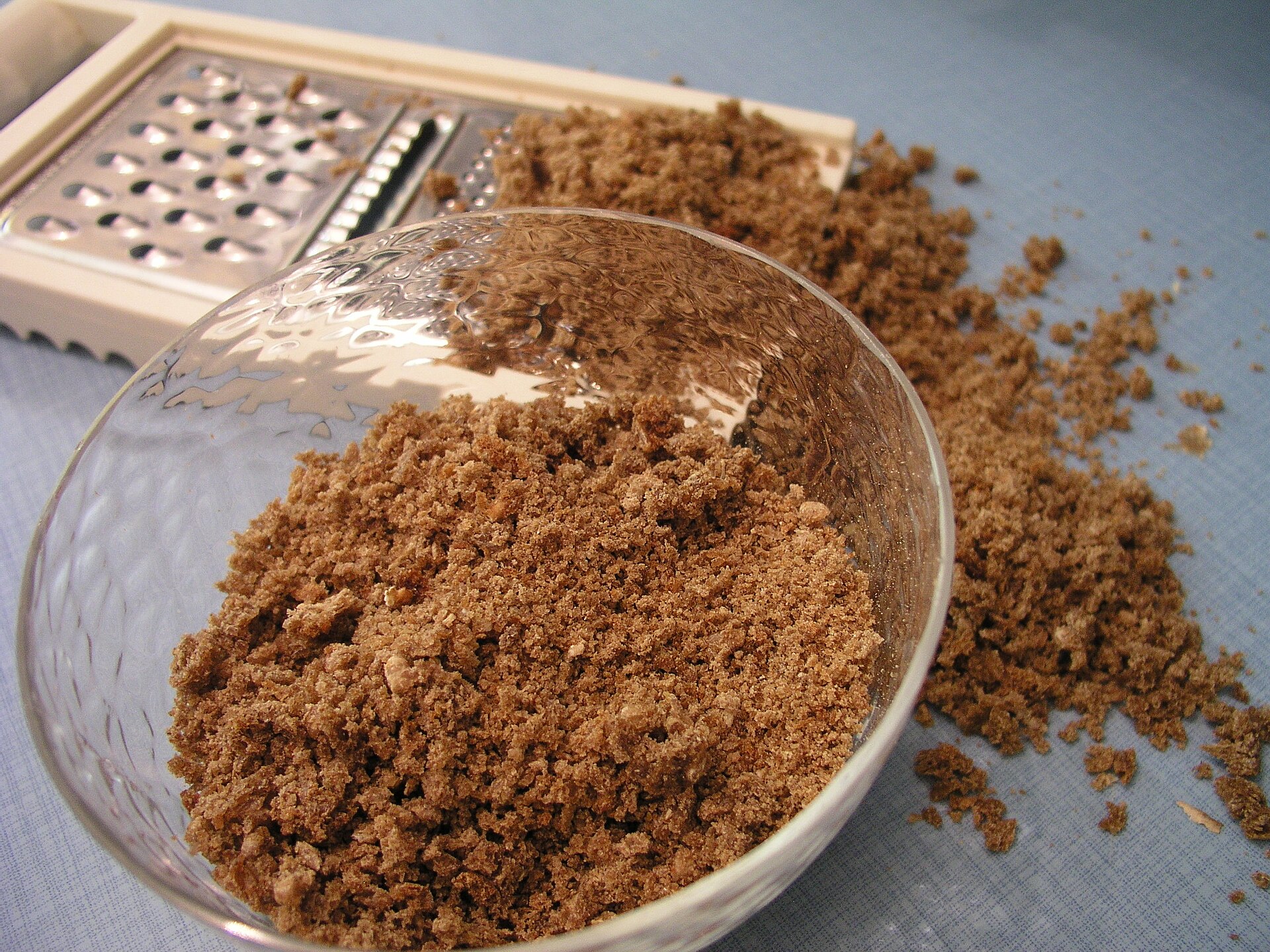 Photo de la recette « Gâteau danois au pain de seigle (rugbrødslagkage) »