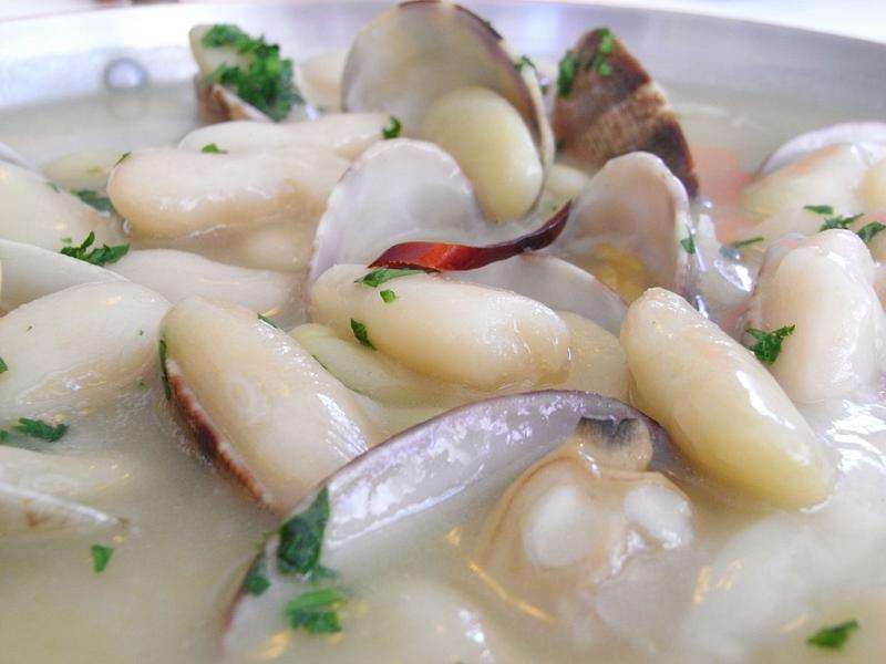 Photo de la recette « Fabes aux palourdes (haricots blancs aux palourdes) »