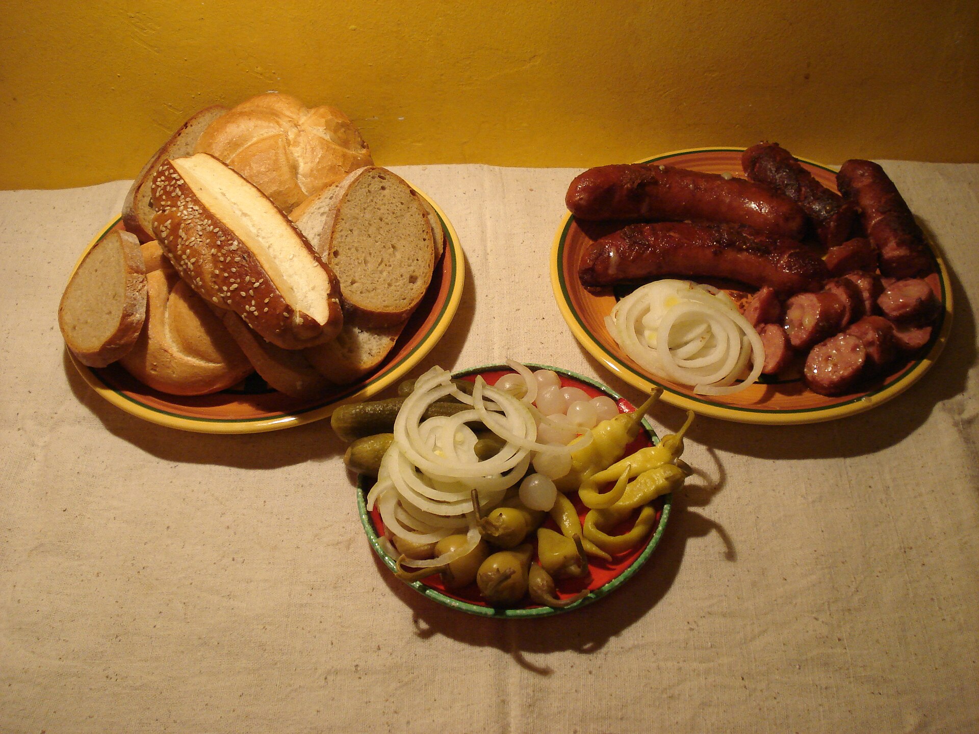 Photo de la recette « Käsekrainer, saucisse autrichienne et ses accompagnements »