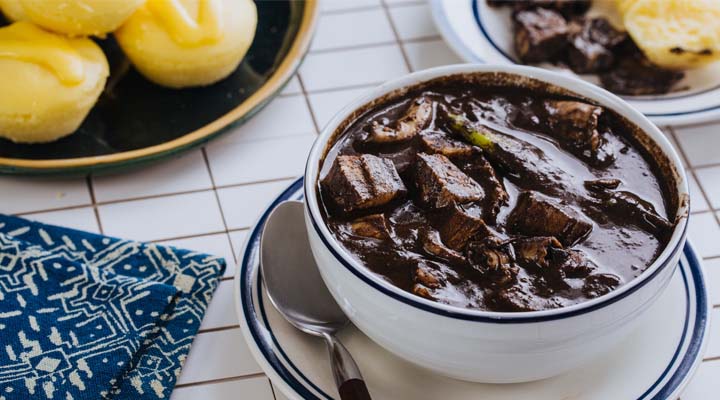Photo de la recette « Dinuguan (ragoût de sang de porc) »