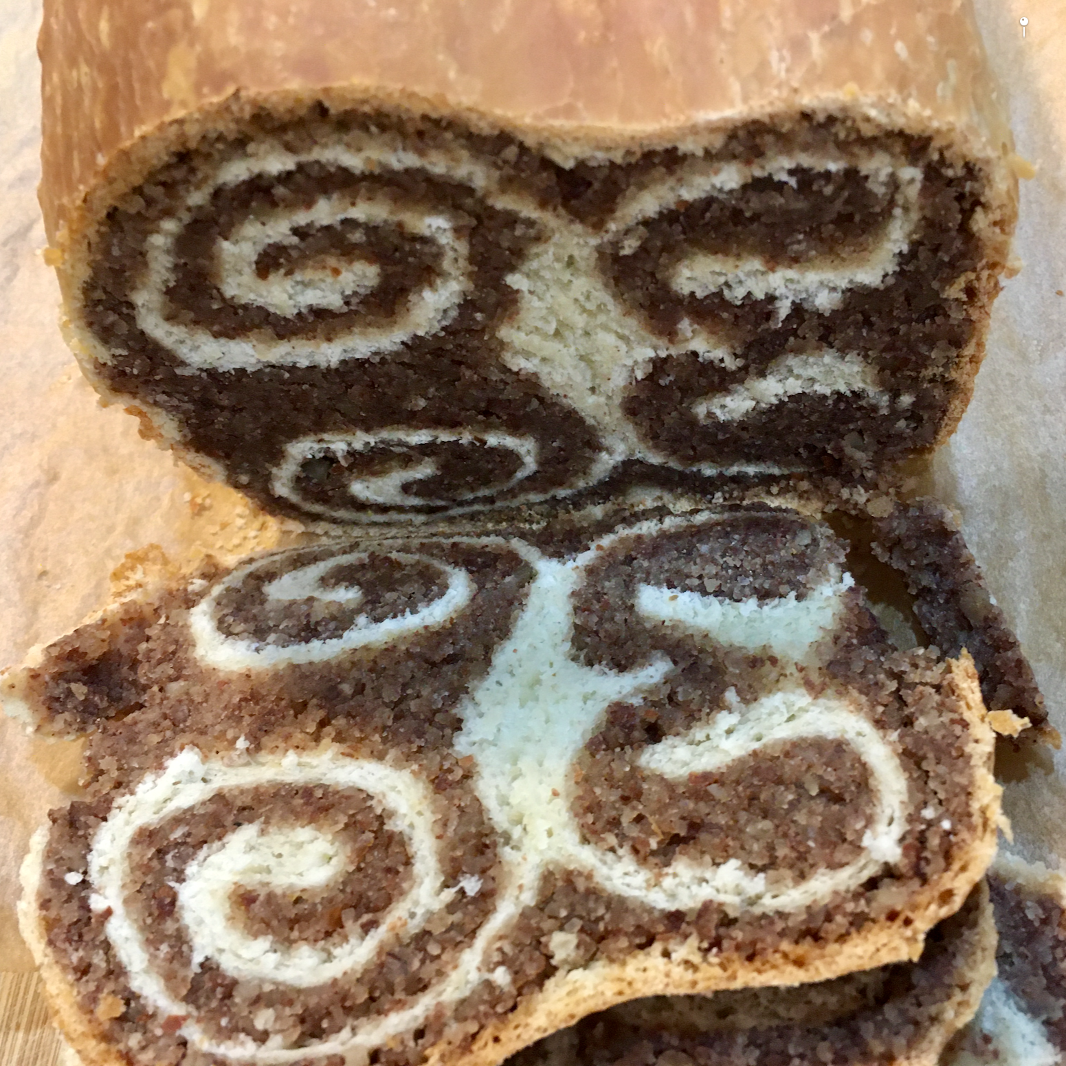 Photo de la recette « Poticza (roulé slovène aux noix) »