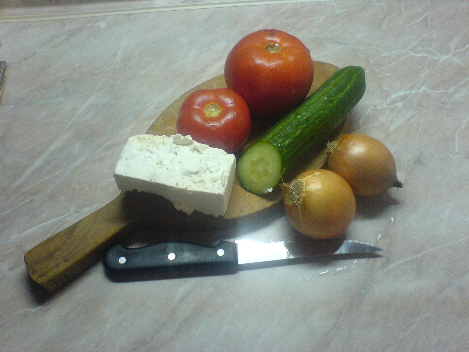 Photo de la recette « Salade shopska (tomates, concombres et poivrons) »