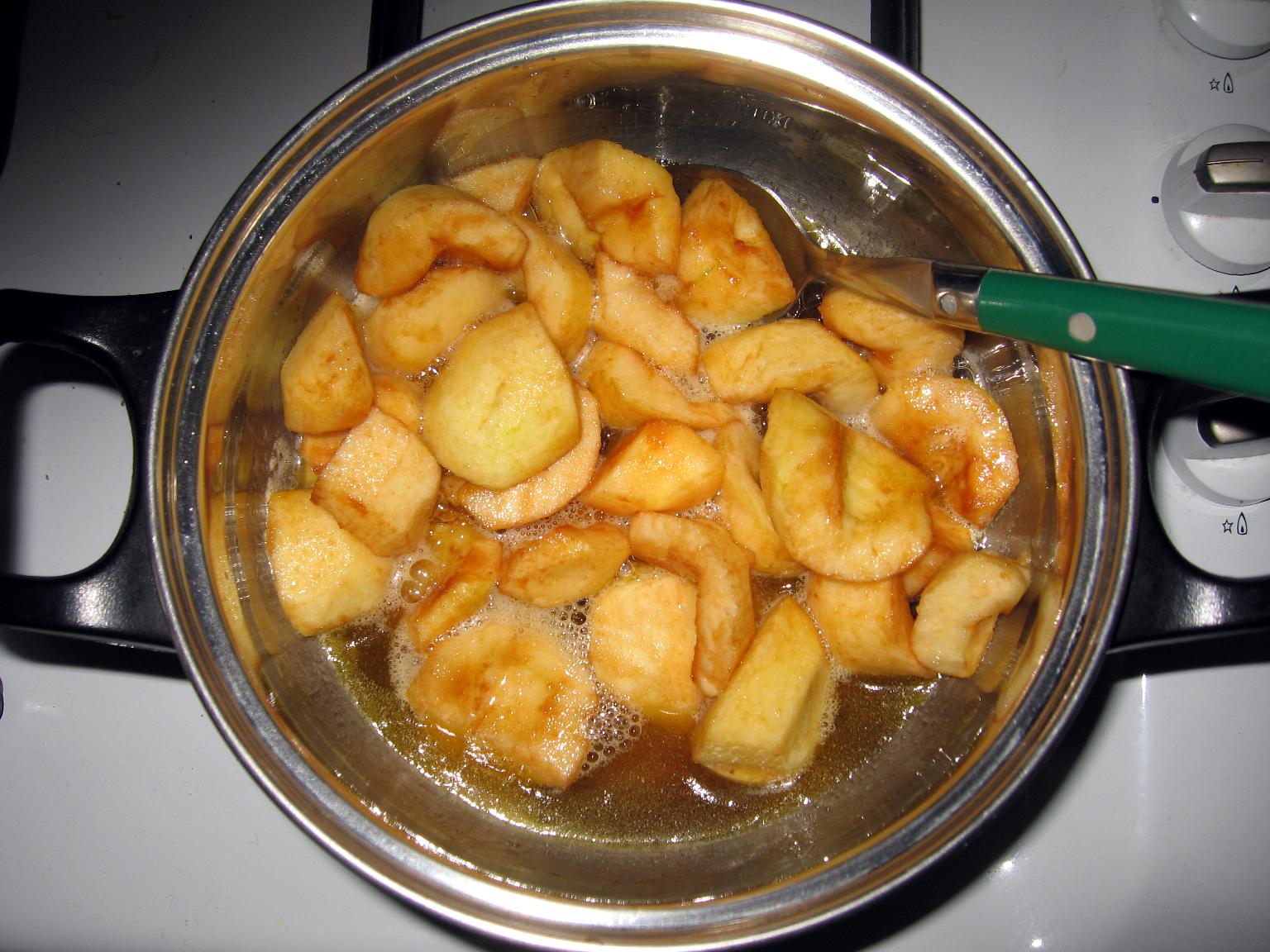 Photo de la recette « Quiche aux pommes et sirop d'érable »